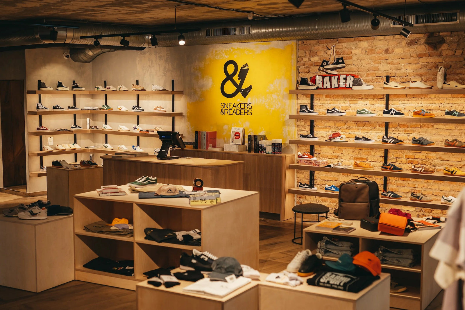 Sneakers & Readers